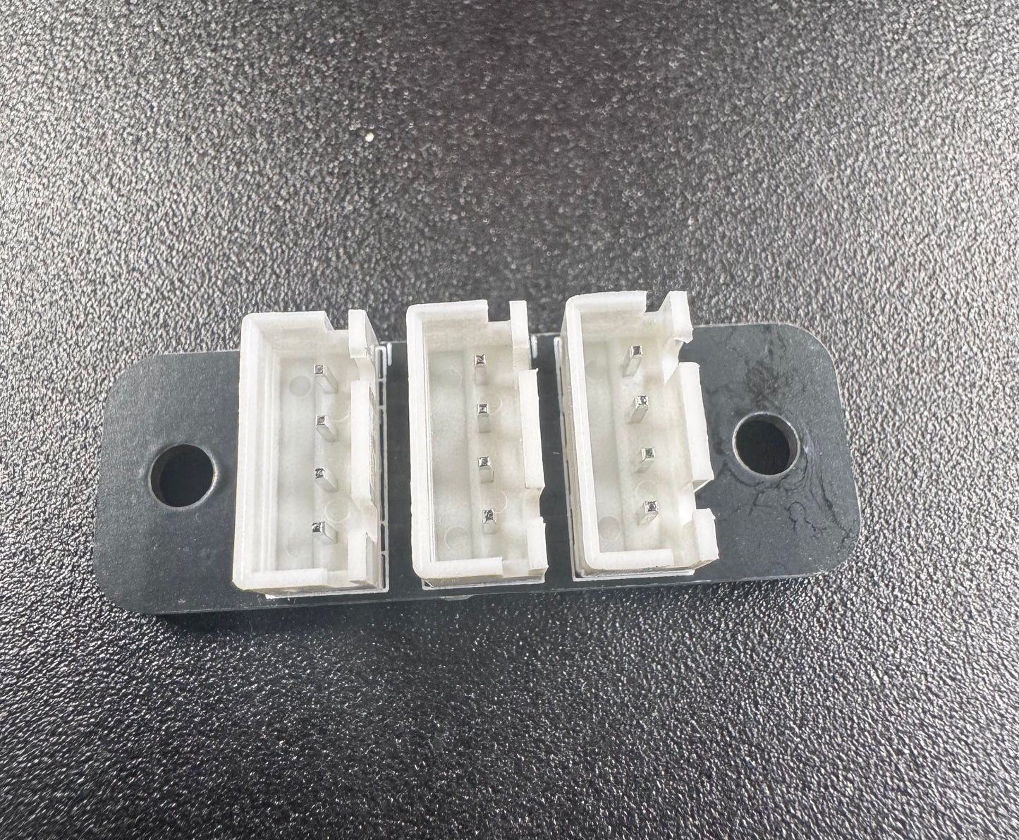 1x4 XH 3 Position Splitter by Shammy